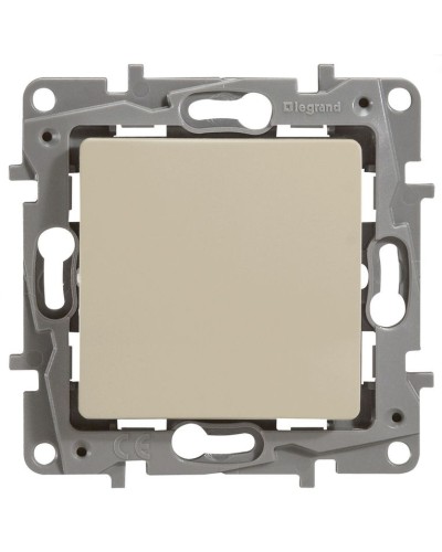 Выключатель 10AX-250В ETIKA, слоновая кость (672301). Выключатель. LegranD в Абакане